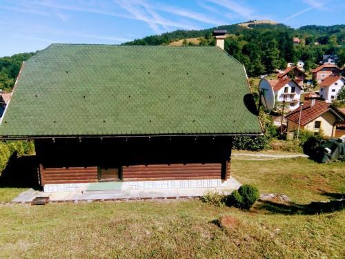 Agroturismo ?ajetinska Brvnara