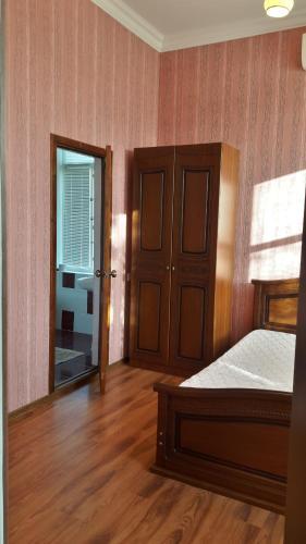 Hostal Guest House On Ardzinba 215