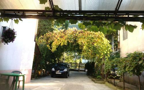 Hostal Rusamra Guest House