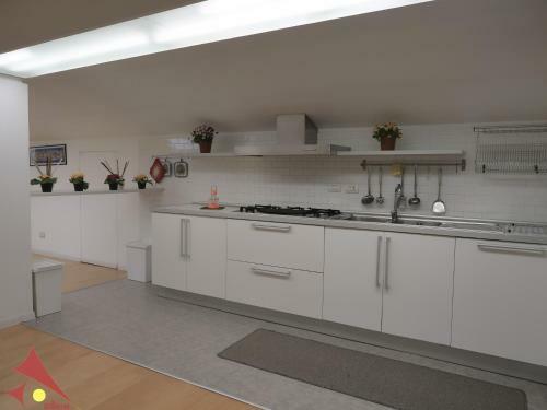 Apartamento Casavellino: Il Tuo Spazio Moderno In Centro