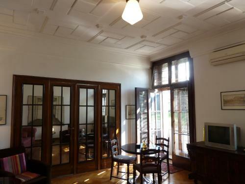 Apartment Parliament Park