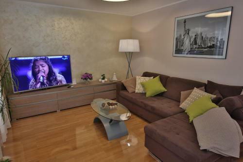 Cathy 5 Star Supreme Apartment