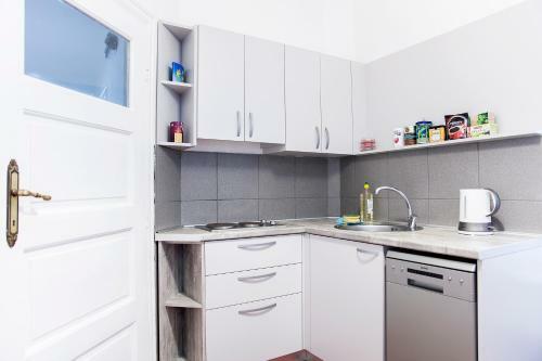 Hearth Of Belgrade Apartment
