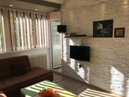 Lovely Apartment 2
