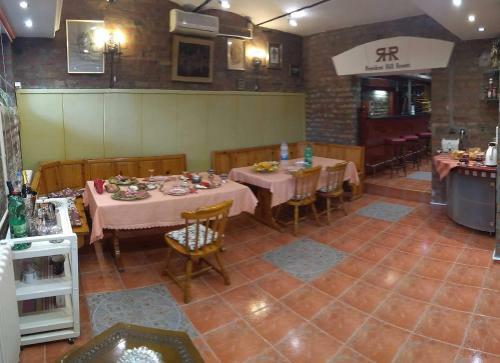 Hostal Resident Hill Resort