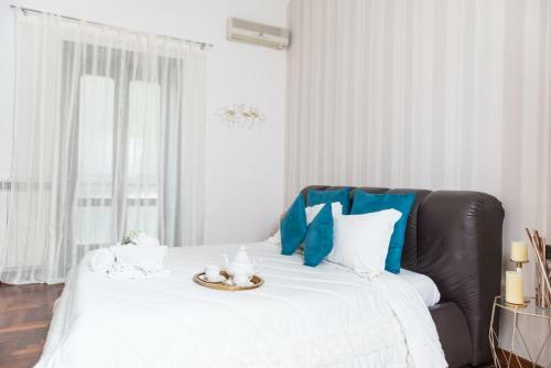 Bed & Breakfast Suite Room