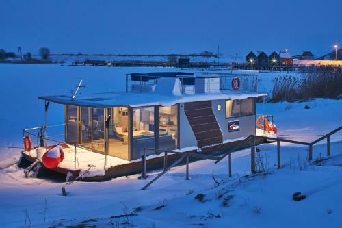 Houseboat