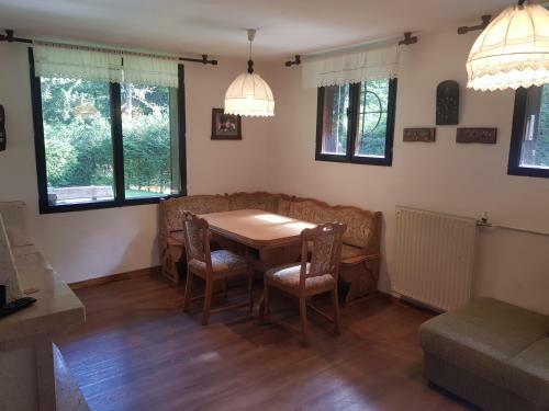 Po?itni?ka Hi?a Radovna