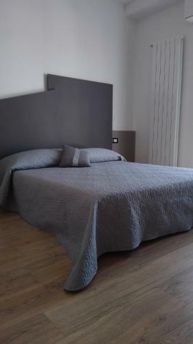 Hostal Avezzano 3 60 Guest House