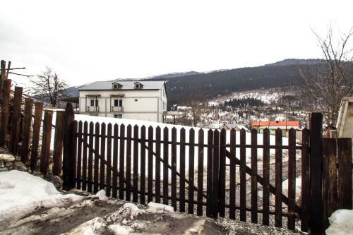 Bed & Breakfast Katos Guesthouse Mestia