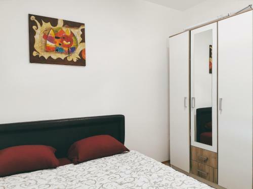Cozy Corner Apartments - Free Parking & Wi-fi