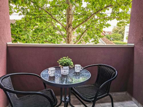 Cozy Corner Apartments - Free Parking & Wi-fi
