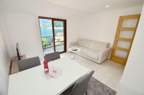 Nikola Lux Apartments