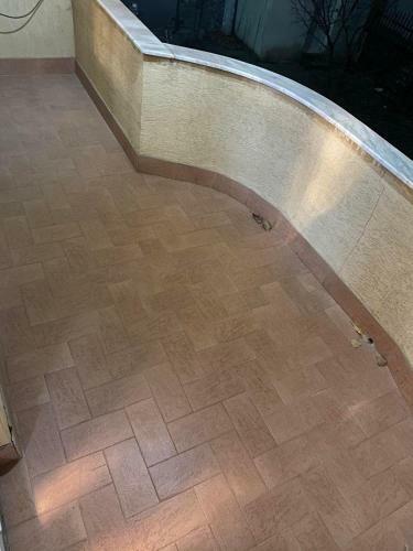 Sunny Hill Apartment Near Royal Mall