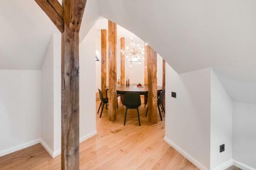 Apartamento Big Design Apt - Sleeps 12 - Best Location