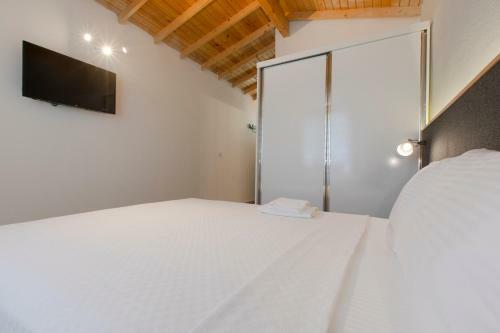Aegean Apartments - Bungalows
