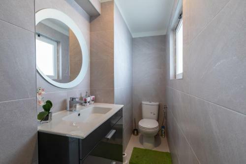 Cristo Rei Apartment - Great Views And Free Parking