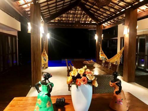 Casa Com Piscina E Churrasq Na Praia Do Forte Ba