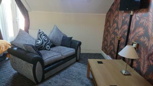 Hostal Ash Lea Hotel
