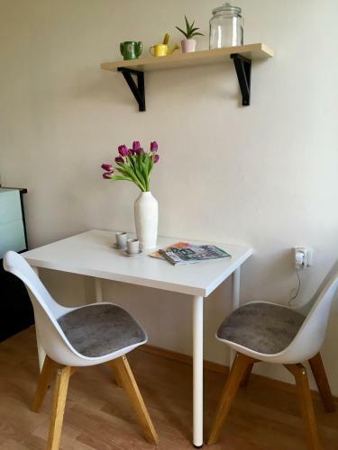 Blu Apartment In Old Town