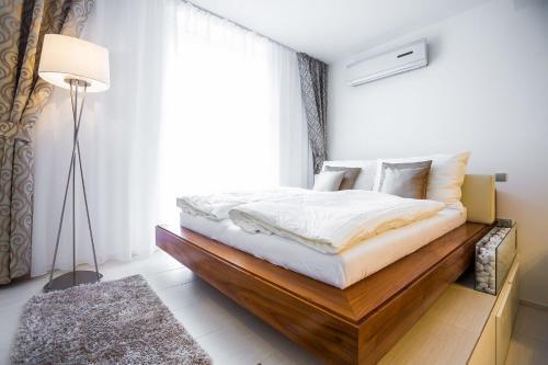 Apartamento Above The Historical Roofs