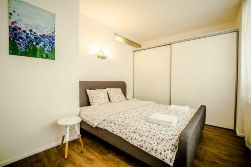Central Apartments By Kovee