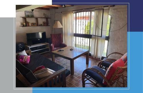 Casa Con Jard�n Y Piscina