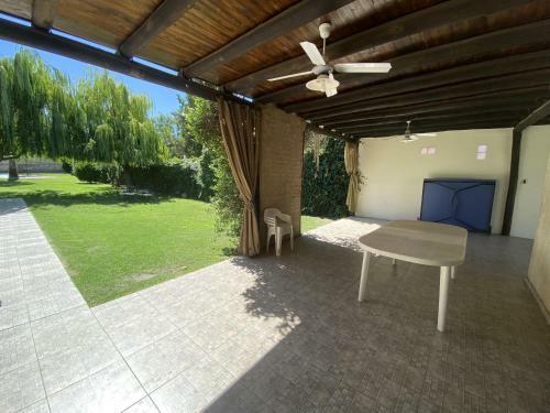 Casa En Chacras De Coria Con Piscina