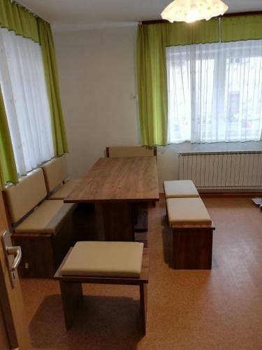 Hostal Apartmaji Pri Kokolu
