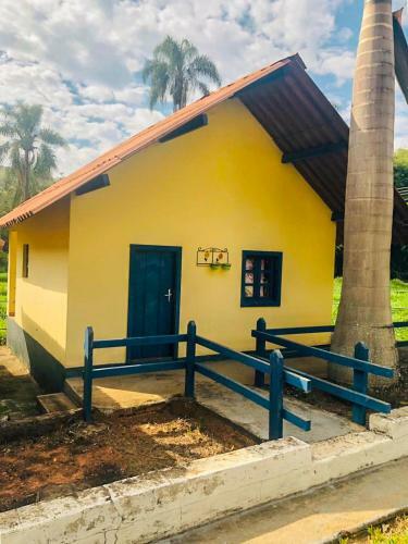 Ch�cara Na Divisa Sp/mg C/ Lago, Piscina E Bosque