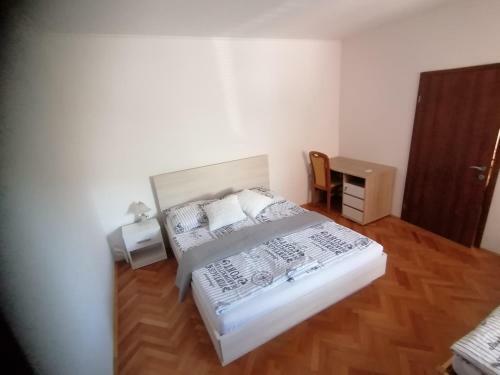Apartma Ob Savi