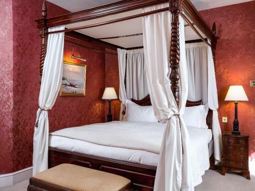 Hotel The Angel Posting House & Livery