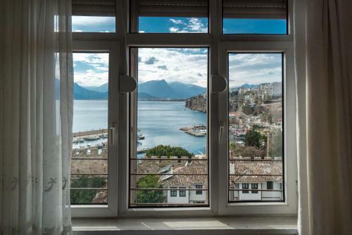 Mavi Avlu - Old Town Apartments