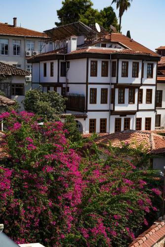 Mavi Avlu - Old Town Apartments