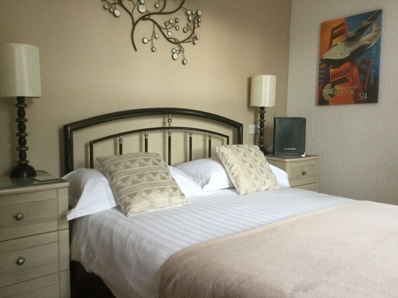 Bed & Breakfast The Groveside Guest House