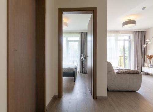 Sea Whisper Apartment, By Cohost