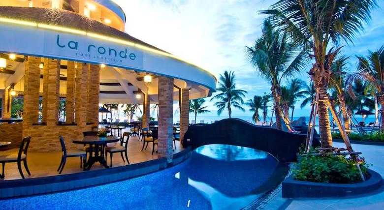 Royal Cliff Beach Hotel