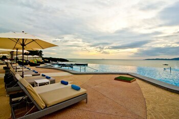 Royal Cliff Beach Hotel