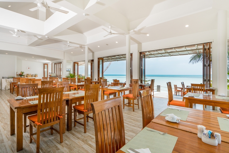 Hotel Chaba Cabana Beach Resort