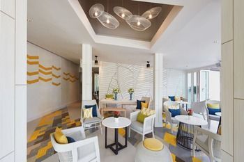 Hotel Amari Palm Reef Resort