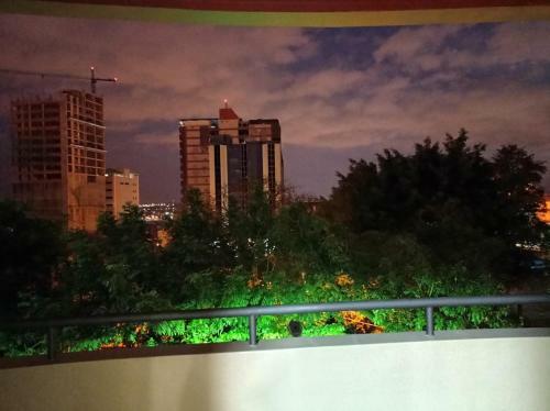 Amplio Y C�modo Apartamento Con Bella Vista En Pleno Centro