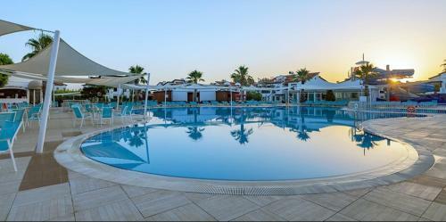 Fun&sun Modern Villa In Amazing Facility