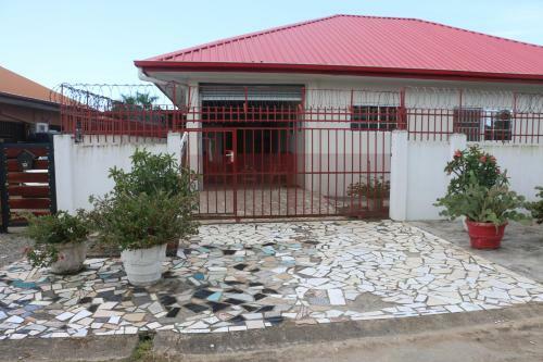 Apartamento Dubbel Woonhuis Selderiestraat Paramaribo