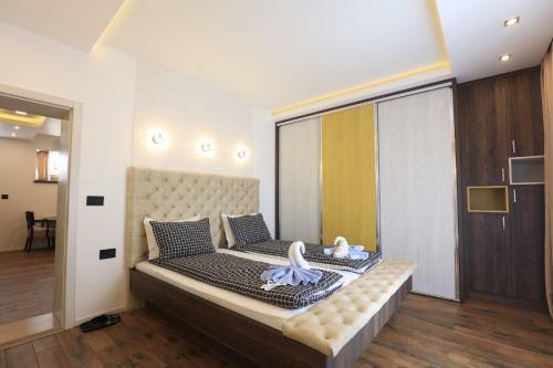Bella Studios & Apartments