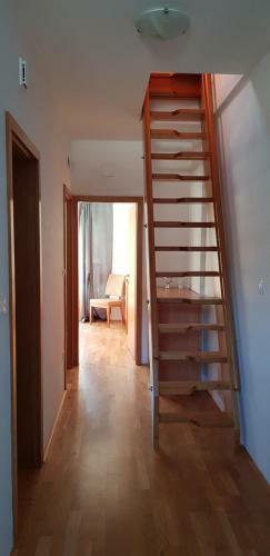 Mountain Peaks Apartment With Sauna