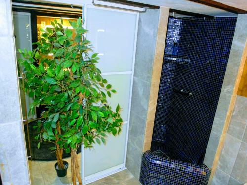 Charming 2-bed Apartment In Faervik South Norway