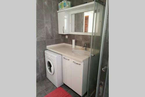 Apartamento Serin Yaz Ak?amlar? G�m�?l�k