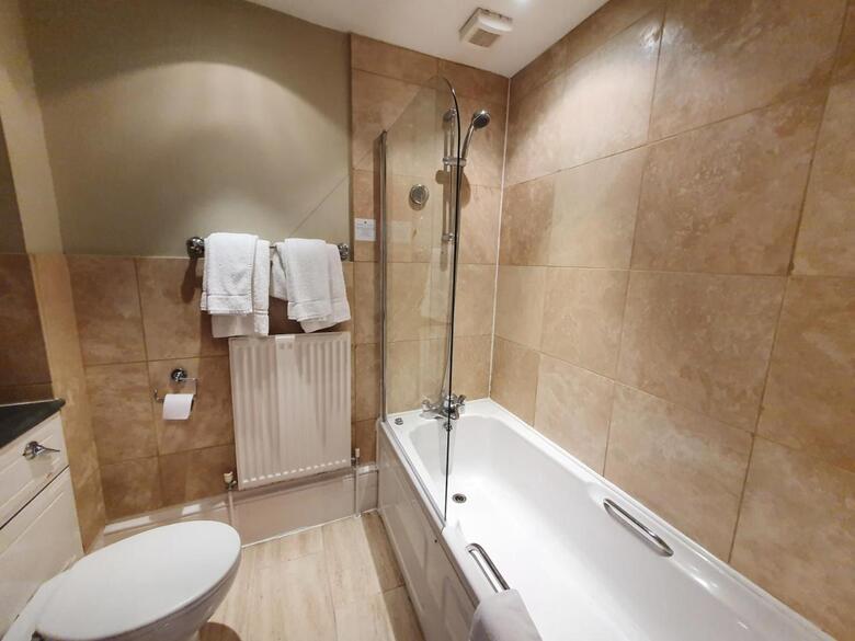 Hostal Holmwood House Guest Accommodation