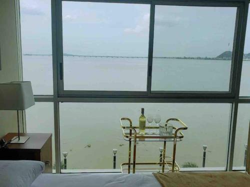 Apartamento Ecusuites Best View Riverfront 1 Santana Airport