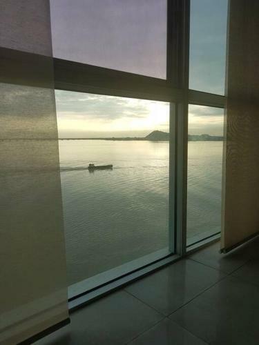 Apartamento Ecusuites Best View Riverfront 1 Santana Airport